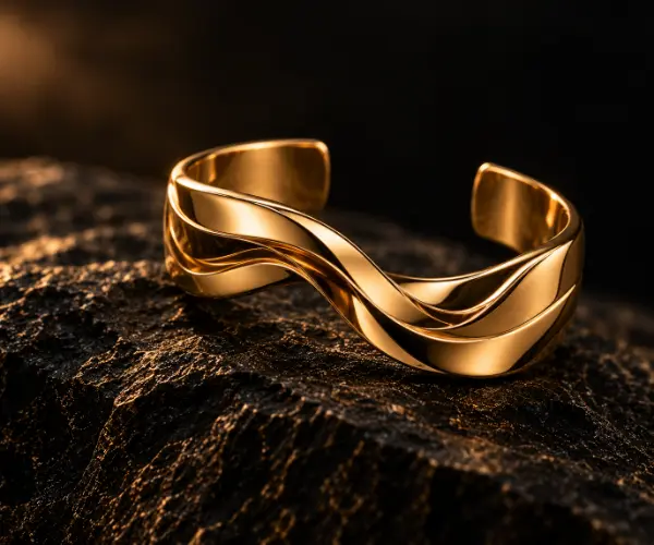 The Sculptural Cuff, the Fight to Play line turned around the wrist